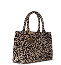 Medium-sized book tote with animal print – 2