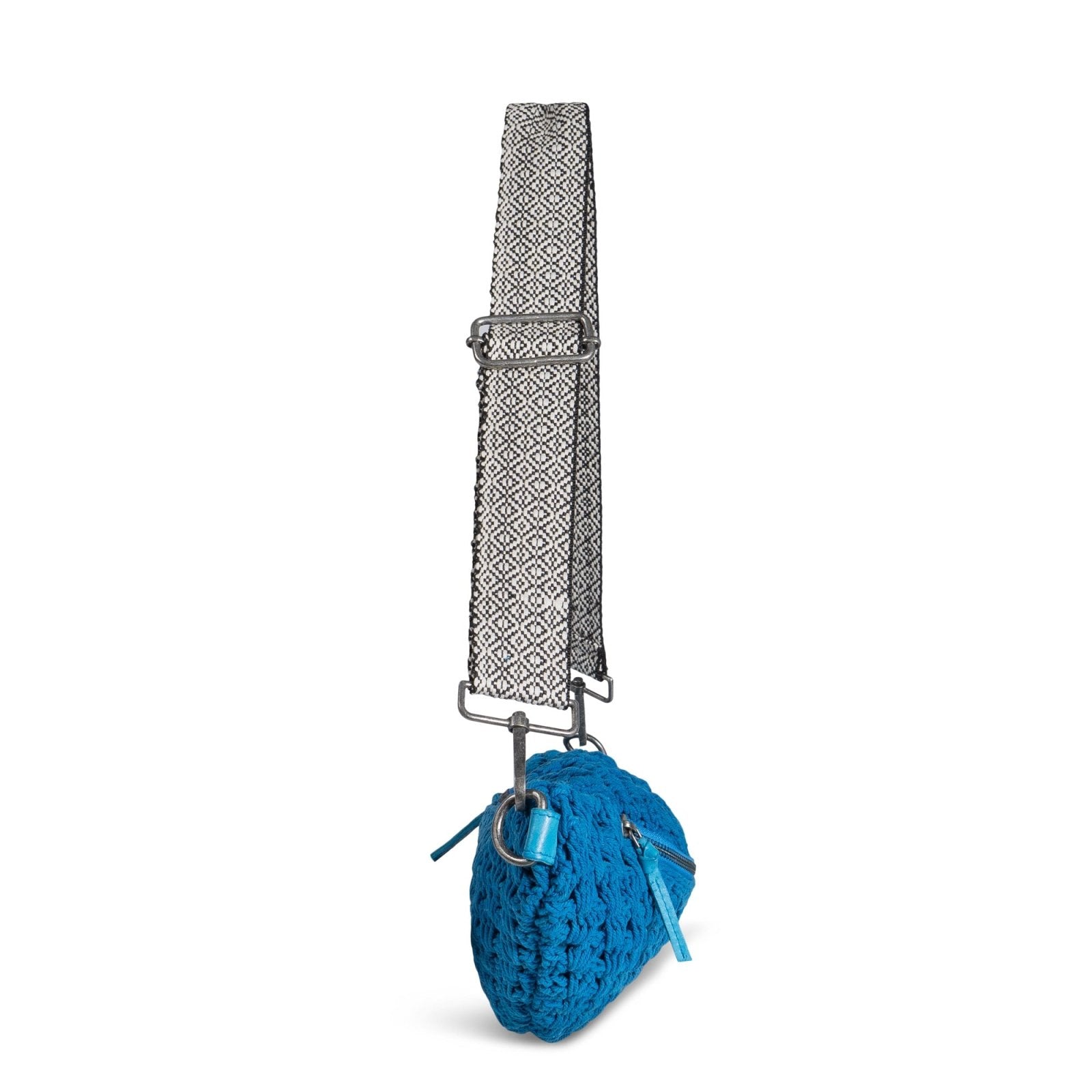 Große Belt Bag gehäkelt Handarbeit blau - ANOKHI
