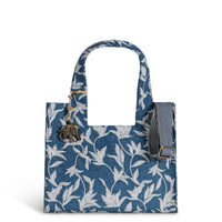 Book Tote klein Blue Denim Blumenstick weiß – 1
