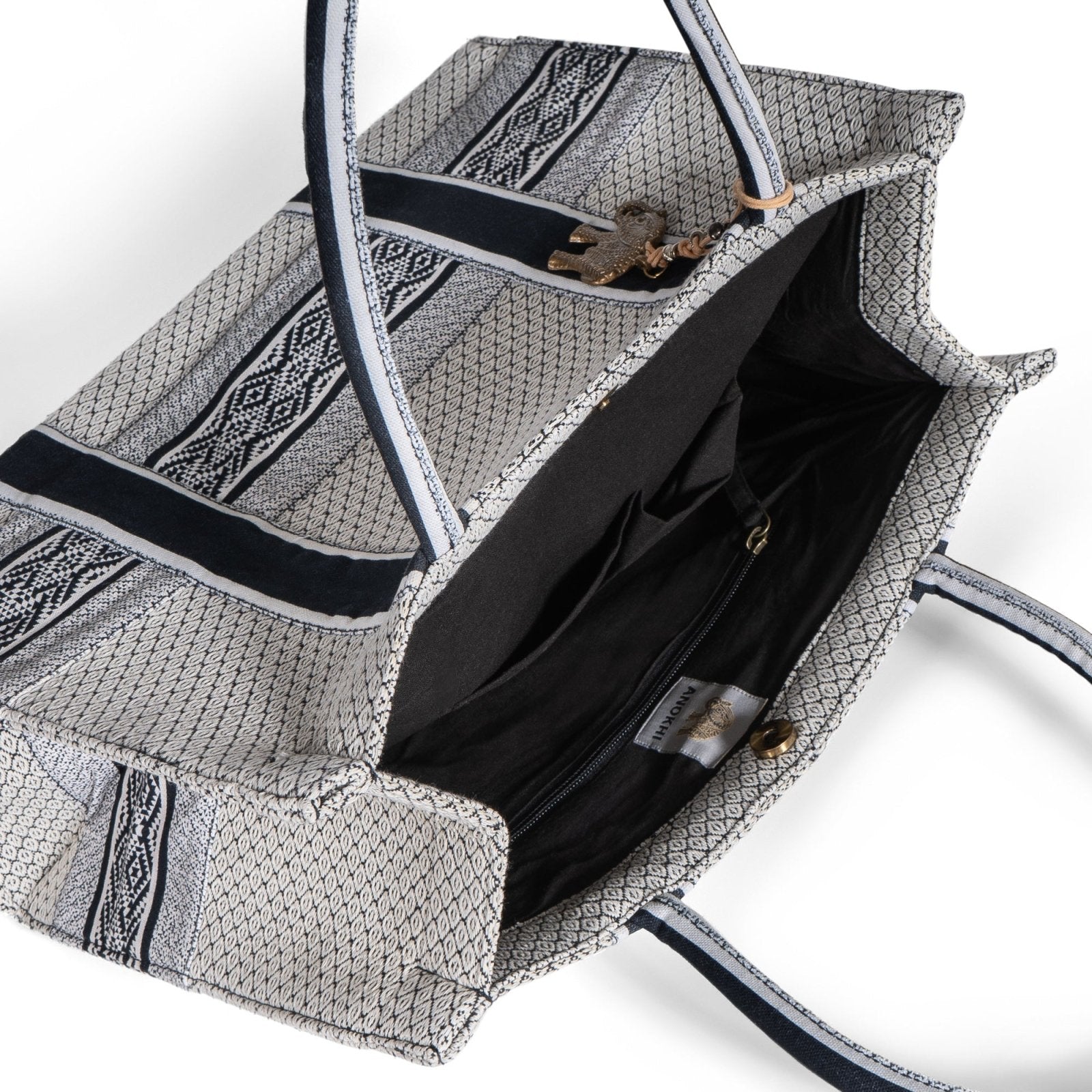 Book Tote Large schwarz weiß - ANOKHI