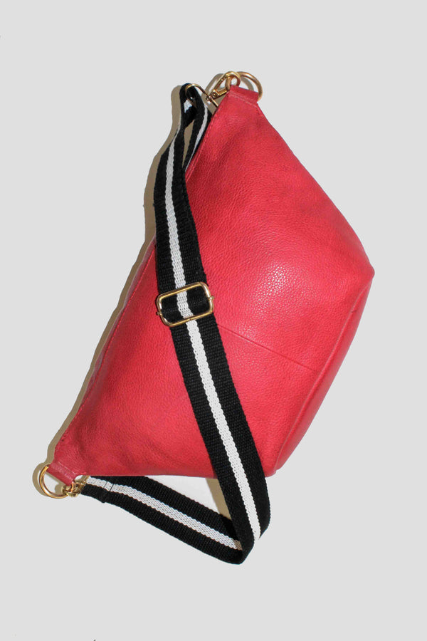 "Riley M" in rot