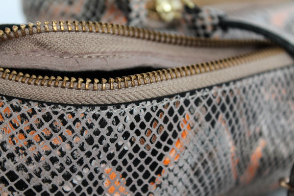 "Piper S" aus Leder in Snakeoptik