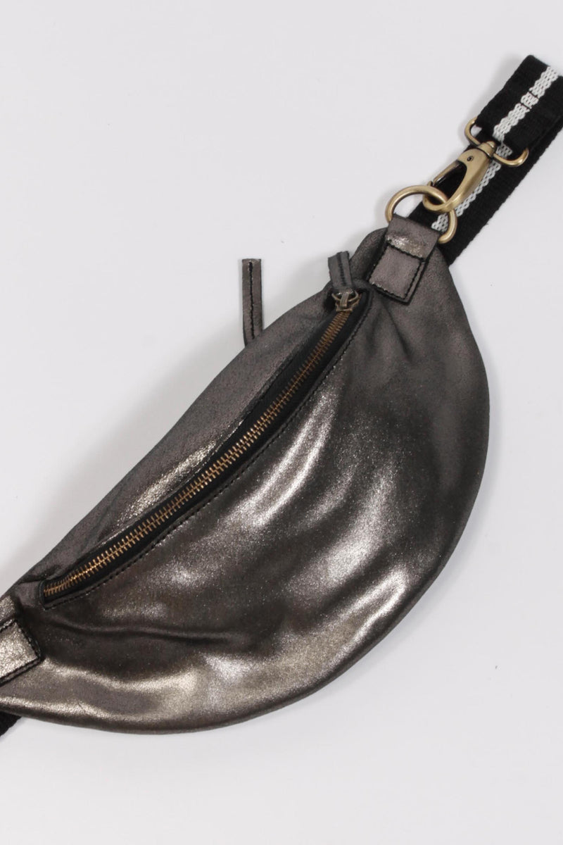 "Charlie M" Beltbag aus Leder in Metallicoptik