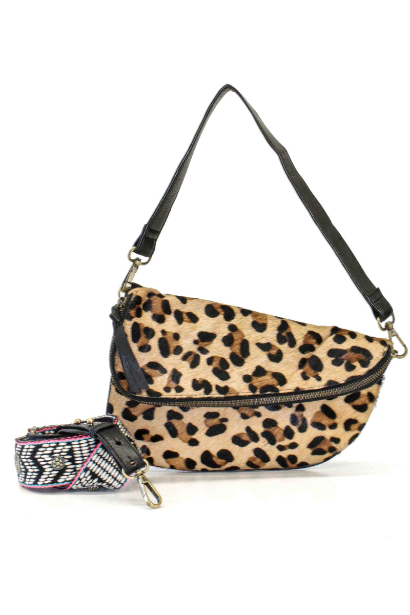 Saddlebag mit bedrucktem Kuhfell mit Leomuster