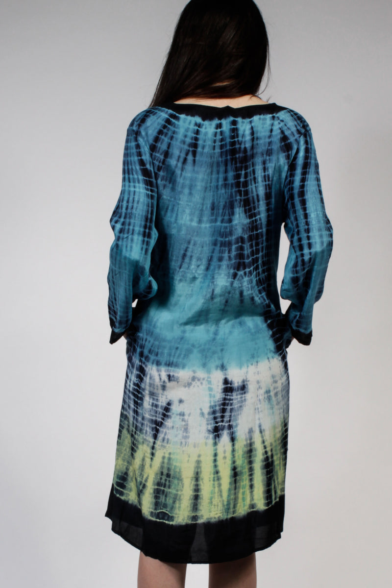 "Vivian" Fließendes Kleid in Batikoptik